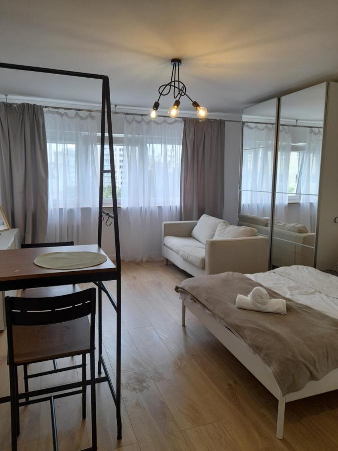 H&S Apartament Warszawa Wola Free Parking Free Wi-Fi Zewnętrze zdjęcie