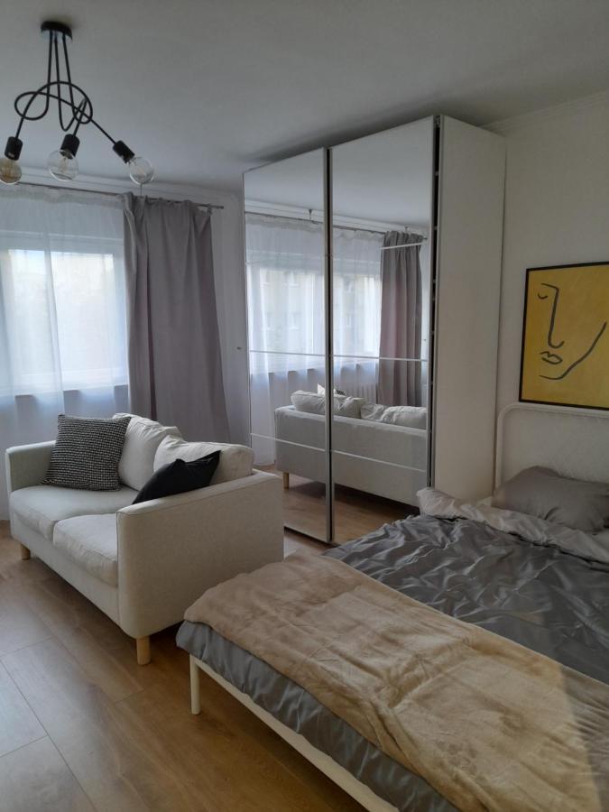 H&S Apartament Warszawa Wola Free Parking Free Wi-Fi Zewnętrze zdjęcie