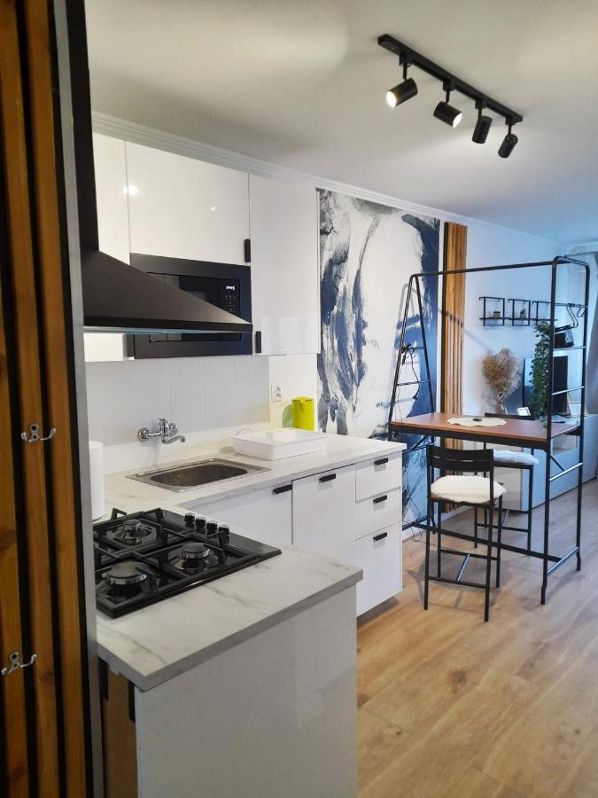 H&S Apartament Warszawa Wola Free Parking Free Wi-Fi Zewnętrze zdjęcie