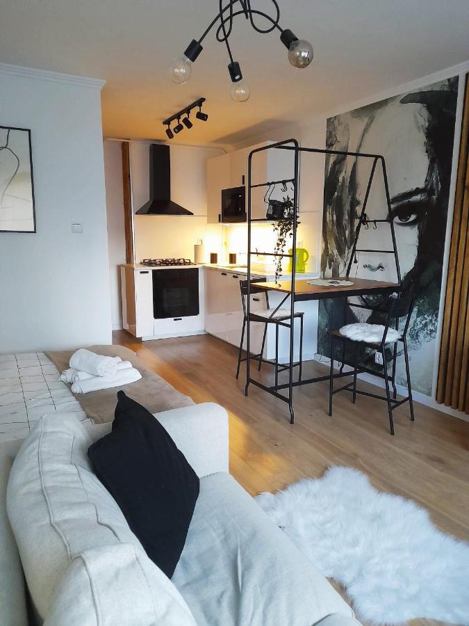 H&S Apartament Warszawa Wola Free Parking Free Wi-Fi Zewnętrze zdjęcie